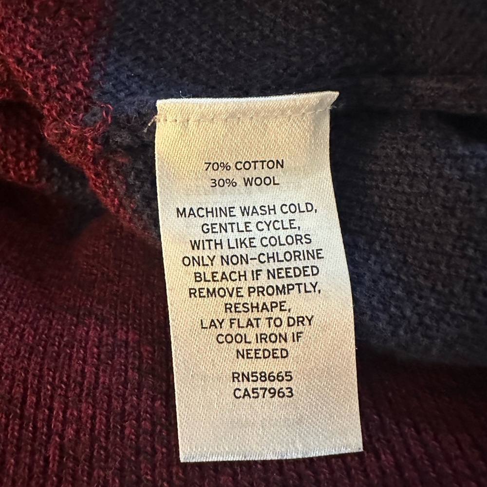 Two for one! 1901 Burgundy & Navy Crewneck Sweaters Cotton & Wool blend πππΌ - Picture 4 of 7